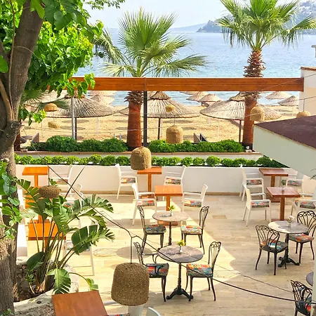 Butikhan Hotell 3*