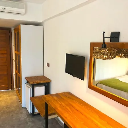 Butikhan 3*