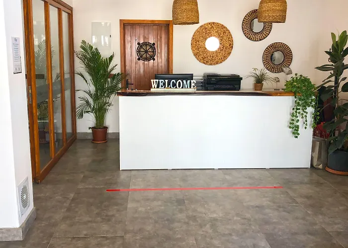 Butikhan 호텔 군도간